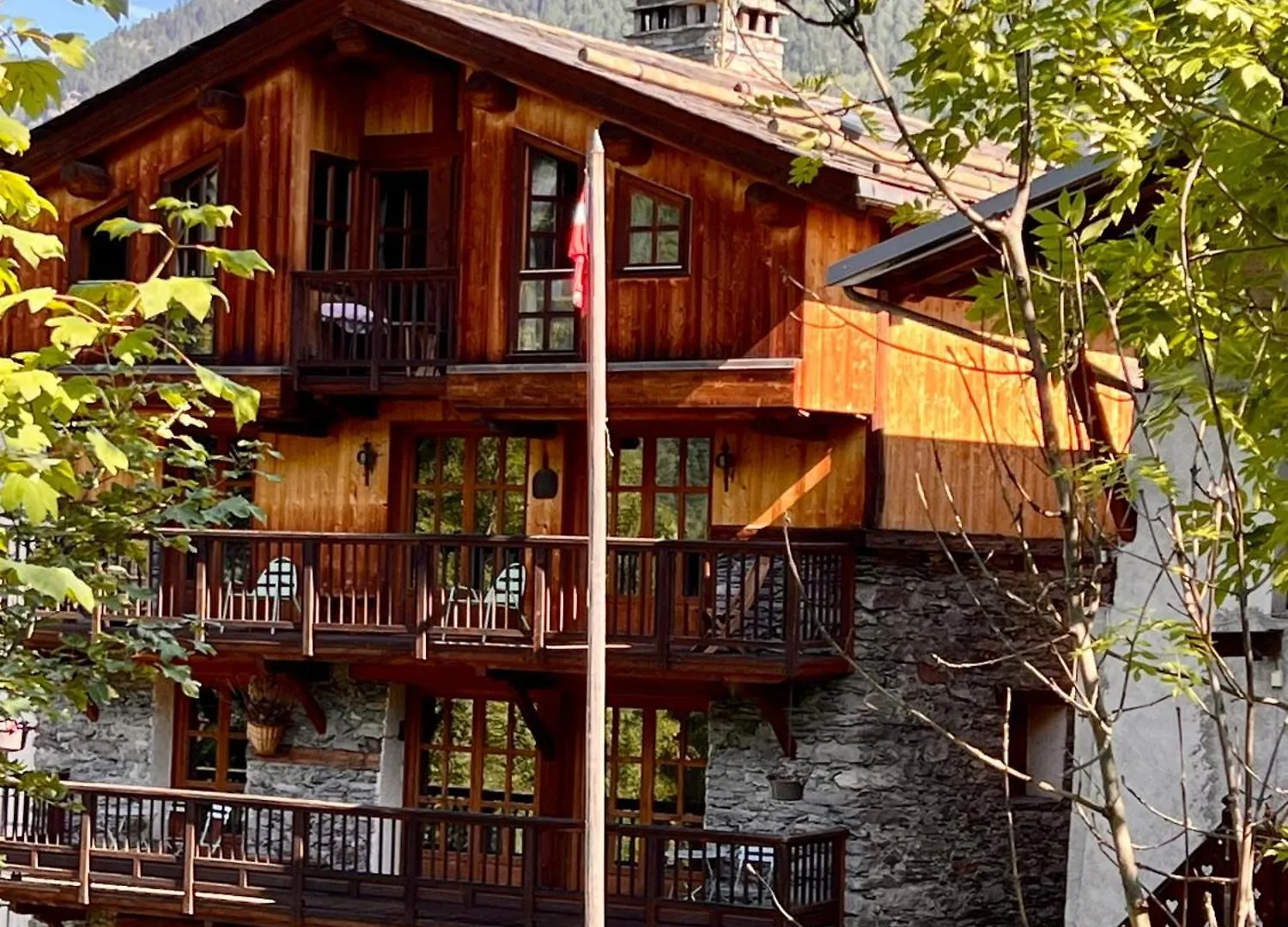 Chalet Altus サント・フォア・タロンテーズ 0*,